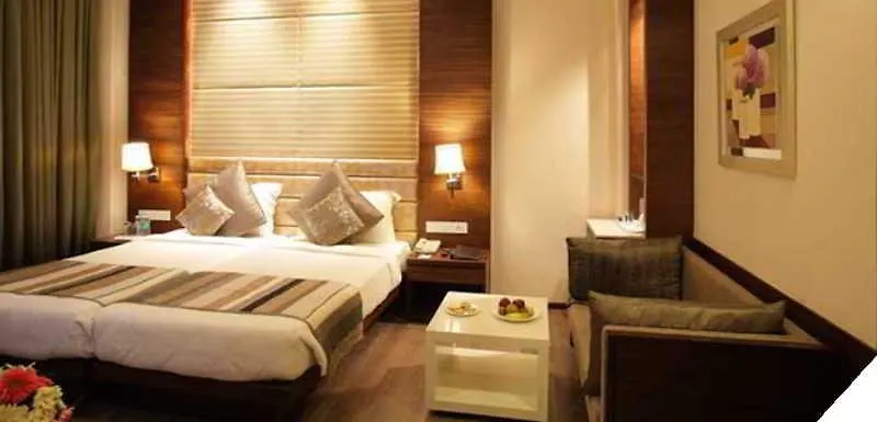 Keys Select By Lemon Tree Hotels, טריואנדרום מלון